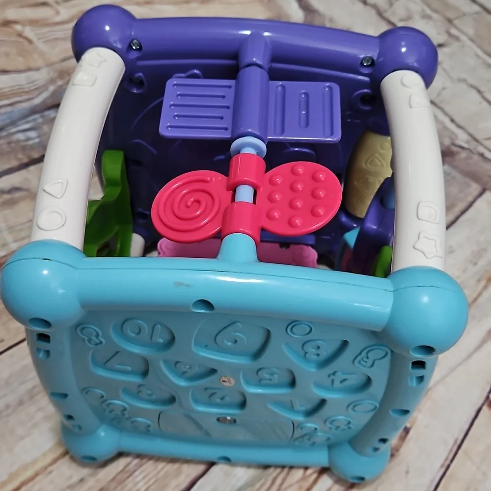 VTech Busy Learners Activity‎ Cube, Purple